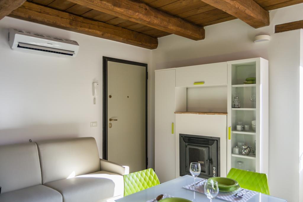 リパトランソーネLa Rocchettaアパートメント 部屋 写真