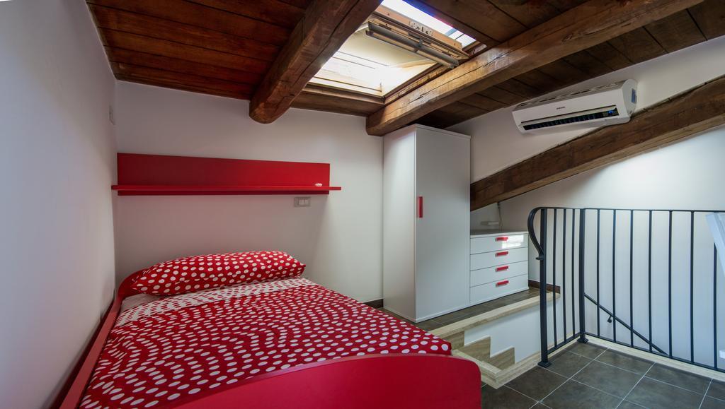 リパトランソーネLa Rocchettaアパートメント 部屋 写真